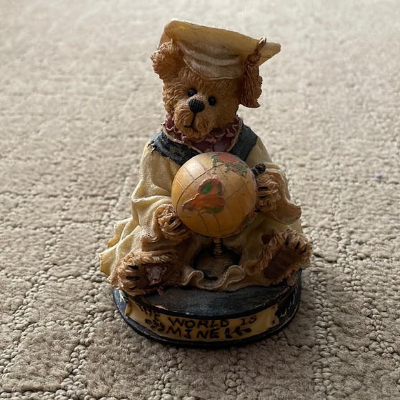 Boyd’s Bears The World is Mine - Picture 1 of 3
